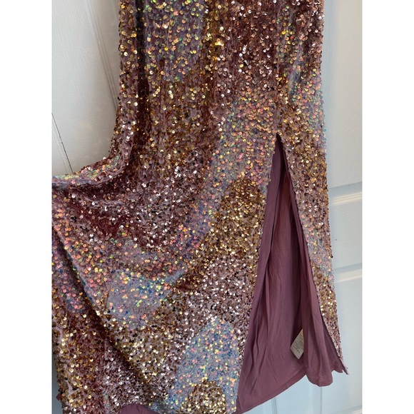 Free People Glitter & Gold Midi Dress
Size L - Picture 7 of 10